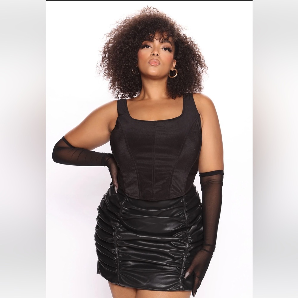 Fashion nova Sahara double lined corset top (with gloves) 3X
